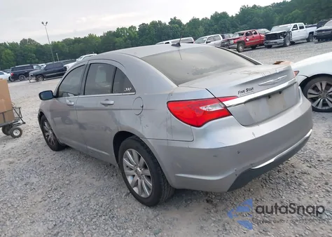 2013 Chrysler 200 Touring из США, поврежденный, VIN 1C3CCBBB2DN570108